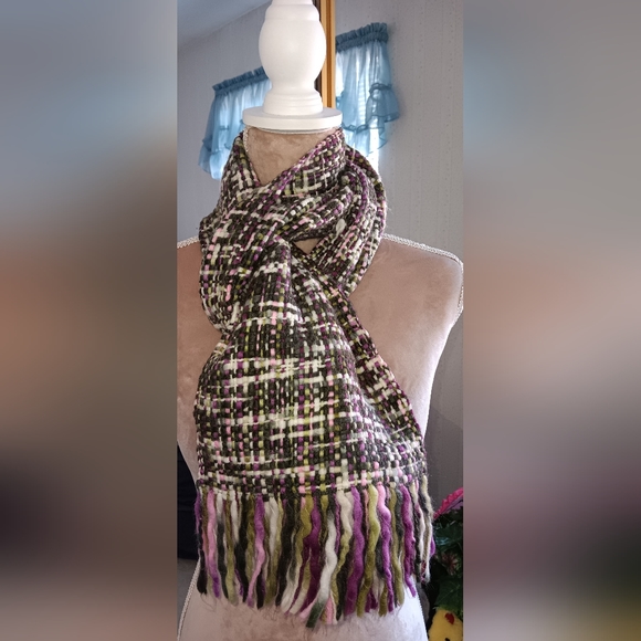 Madison 88~Multicolored Purple Green Woven Knit Scarf Tassel Details - Picture 11 of 13